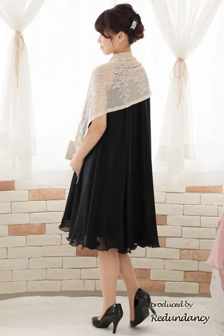 ブラック×ゴールドのハイネック刺繍アメリカンスリーブドレス