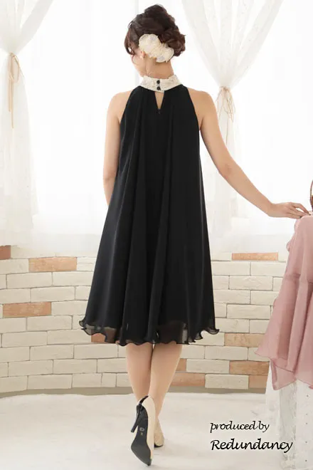 ブラック×ゴールドのハイネック刺繍アメリカンスリーブドレス