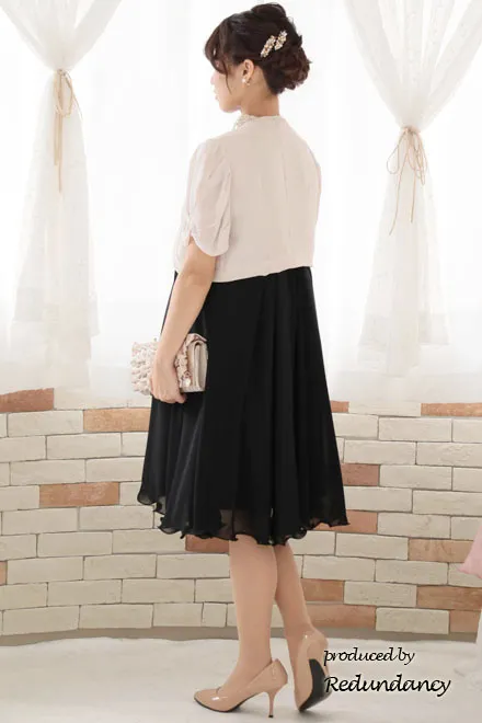 ブラック×ゴールドのハイネック刺繍アメリカンスリーブドレス