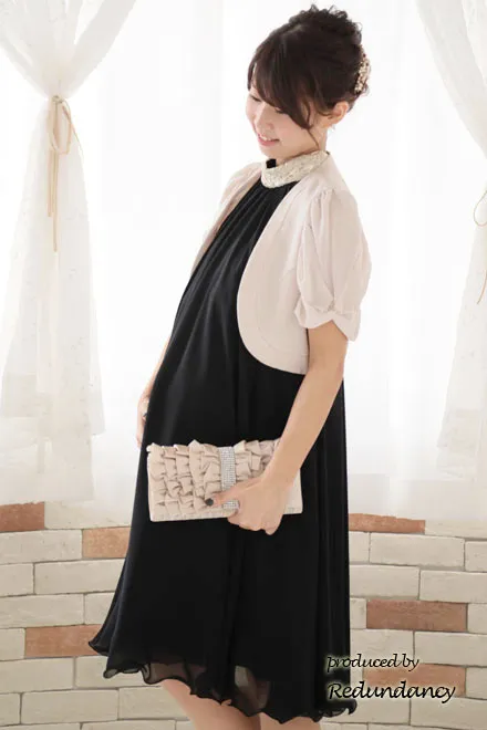 ブラック×ゴールドのハイネック刺繍アメリカンスリーブドレス