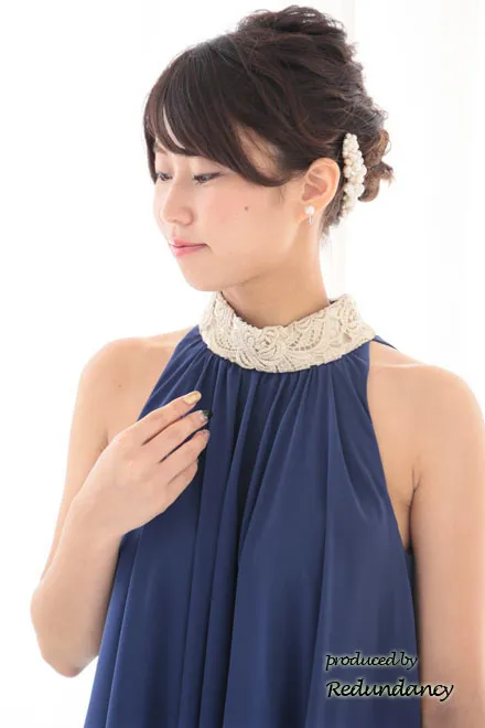 ブルー×ゴールドのハイネック刺繍アメリカンスリーブドレス