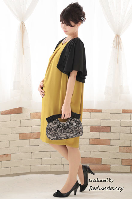 マスタードイエローのVネックコクーンドレス