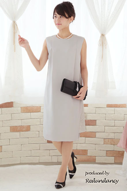 グレージュのレーススリットIラインドレス