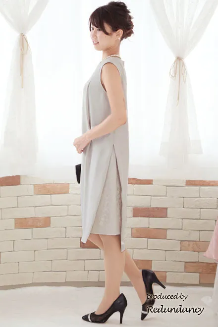 グレージュのレーススリットIラインドレス