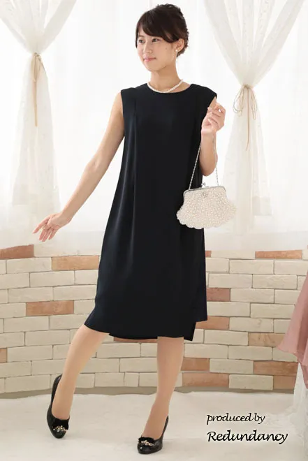 ネイビーのレーススリットIラインドレス