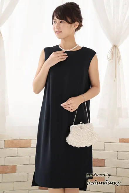 ネイビーのレーススリットIラインドレス