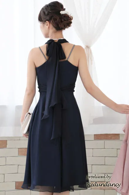 ネイビーのビジューストラップラメドレス