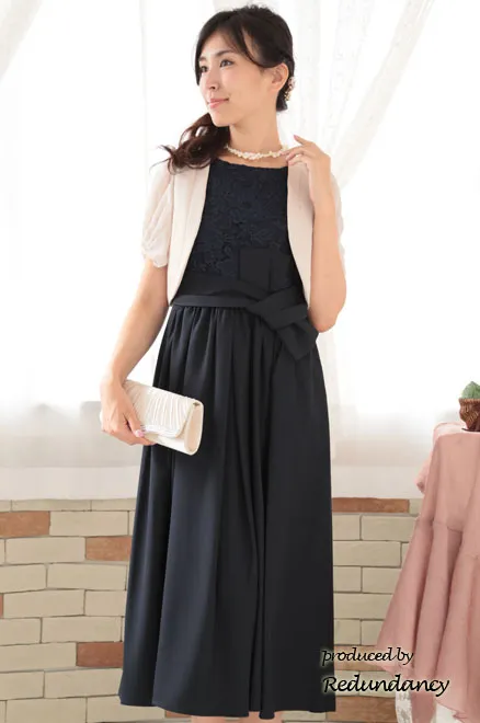 ネイビーの変形リボンロングドレス