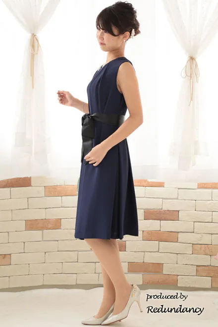 ネイビーのビジューネック2wayタックドレスコーディネートセット