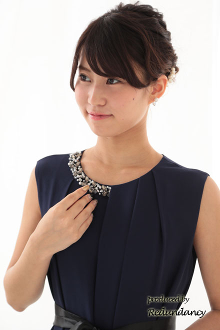 ネイビーのビジューネック2wayタックドレスコーディネートセット