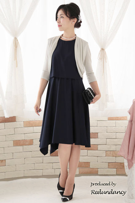 ネイビーのツーピース風アシンメトリーマットドレスコーディネートセット