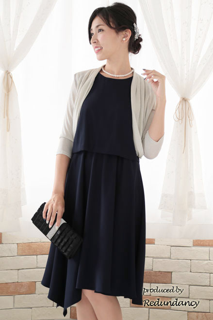 ネイビーのツーピース風アシンメトリーマットドレスコーディネートセット