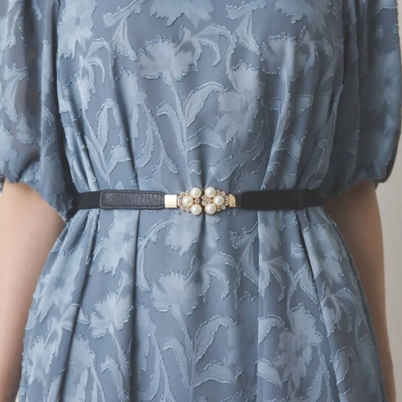 ブラックのパールとビジューのゴムベルト