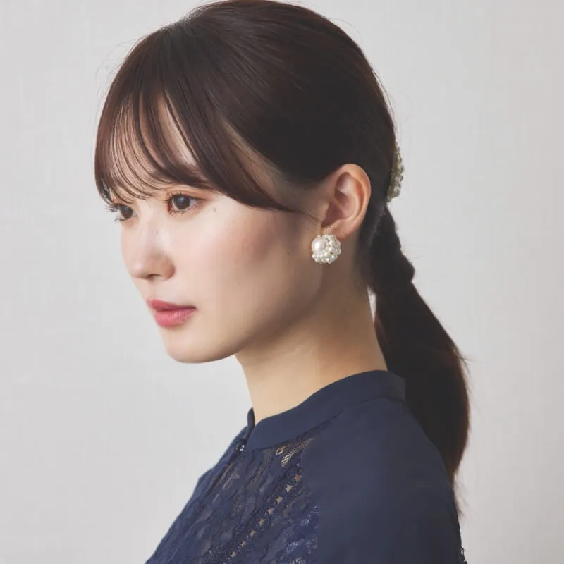 囲みパールイヤリング