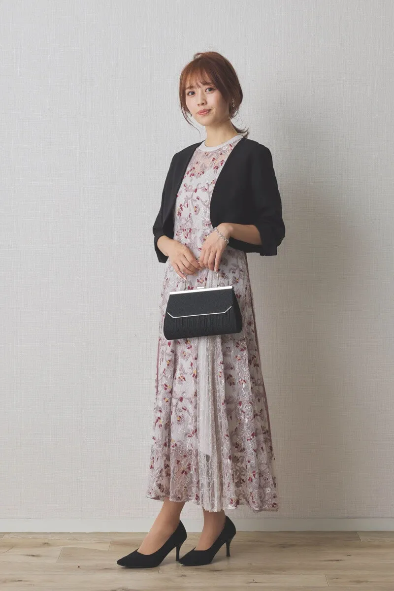 ブラックのラメプリーツハンドル付きバッグ