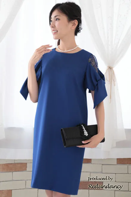 ブルーのリボン風スリーブドレス