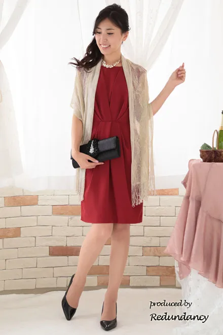 レッドのウエストタックコクーンドレス