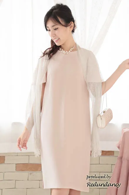 ライトピンクのフレアスリーブリラックスドレス