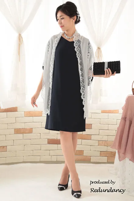 ネイビーのケープ風スリットスリーブドレス