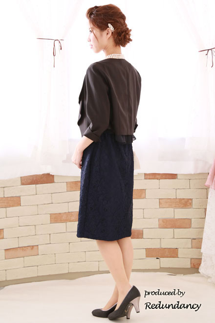 ネイビーのシフォンとレースの異素材タイトドレス