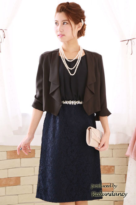 ネイビーのシフォンとレースの異素材タイトドレス