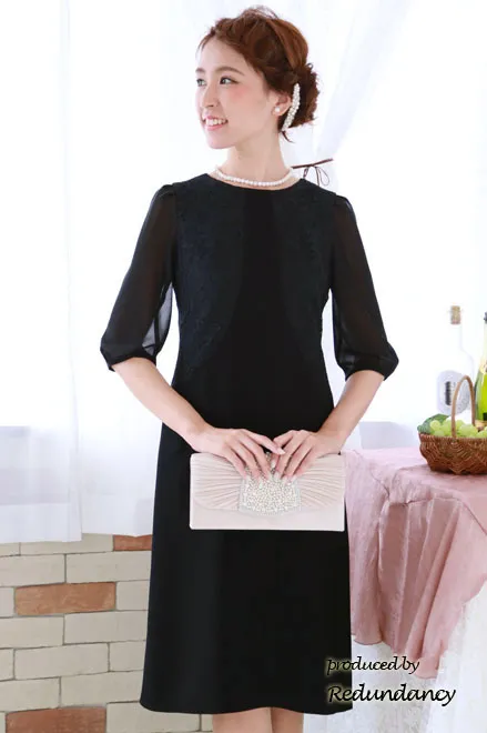 ブラックのシンプルミモレ丈フォーマルドレス