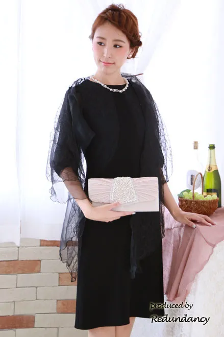 ブラックのシンプルミモレ丈フォーマルドレス