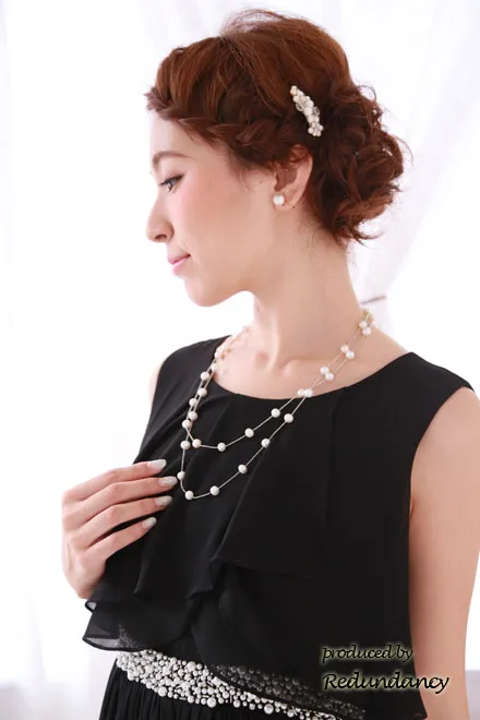 ブラックのシフォン生地×ウエストビジューロングドレス