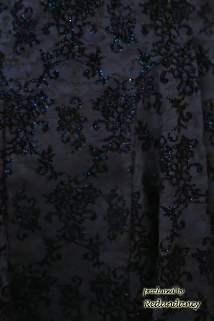 ネイビーのダマスク総柄ラメ刺繍クラシカルドレス