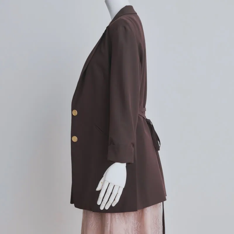 ブラウンのテーラードジャケット