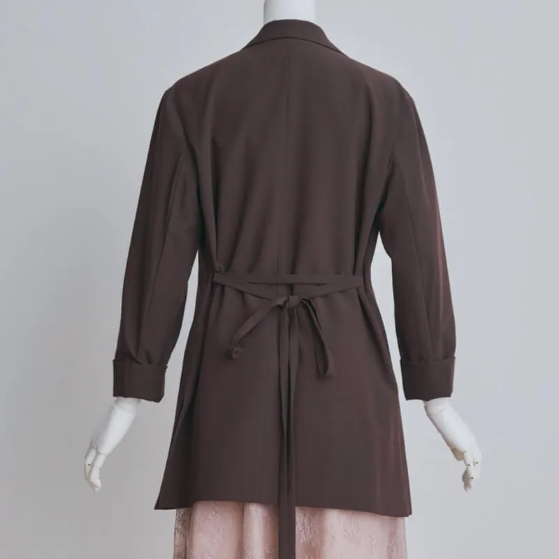 ブラウンのテーラードジャケット