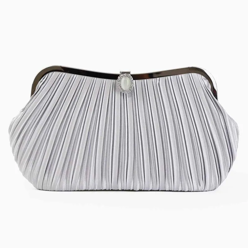 ネイビーのサイド切替えシフォンドレスコーディネートセット