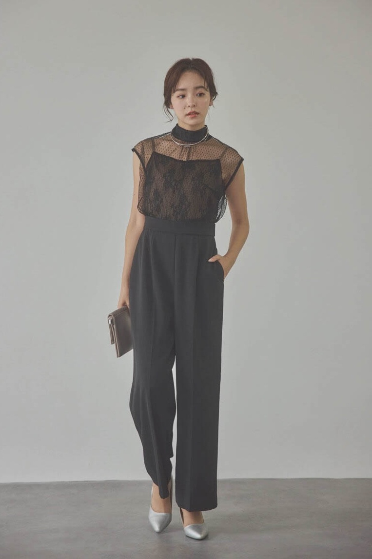 ブラックのチュールレースドッキングコンビネゾン