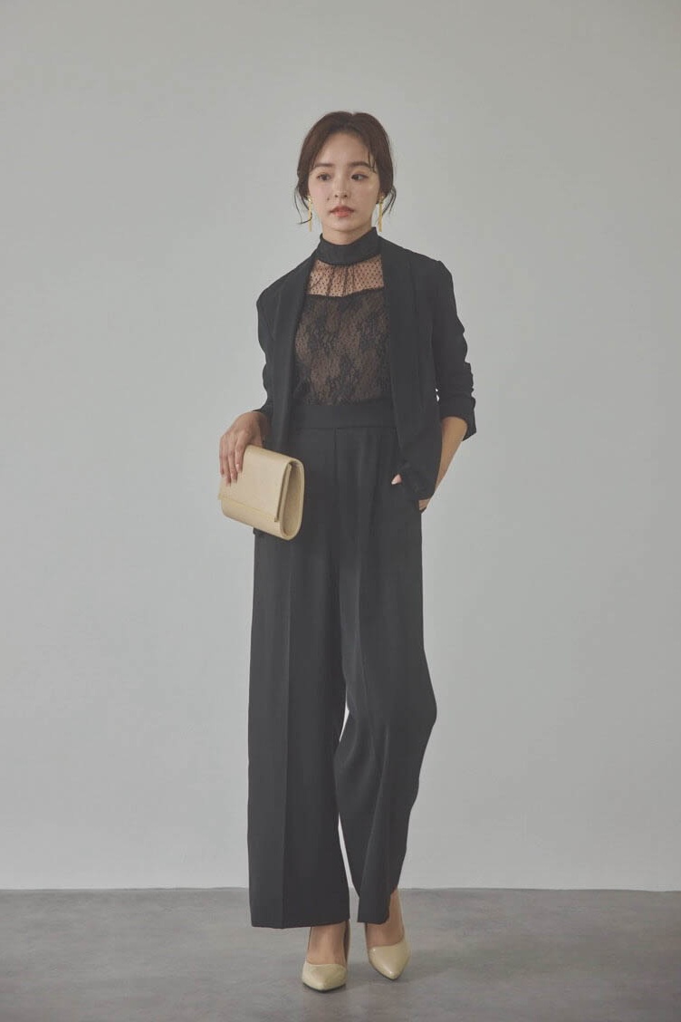 ブラックのチュールレースドッキングコンビネゾン