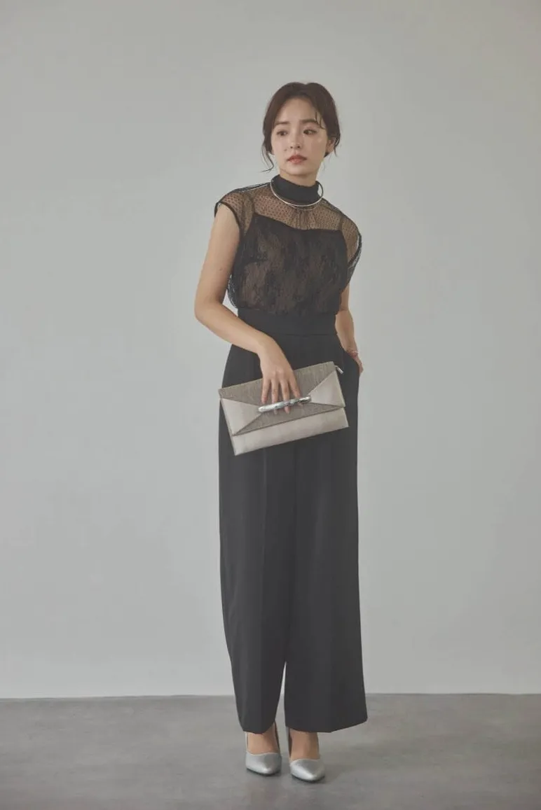 ブラックのチュールレースドッキングコンビネゾン