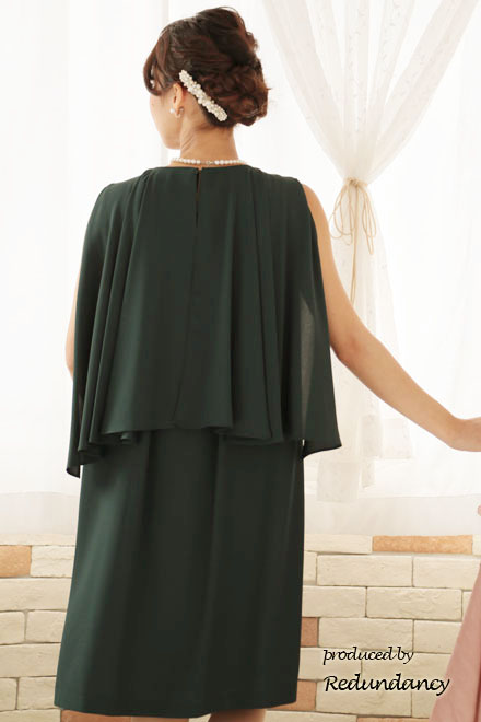モスグリーンの2wayケープ付きノースリーブドレス