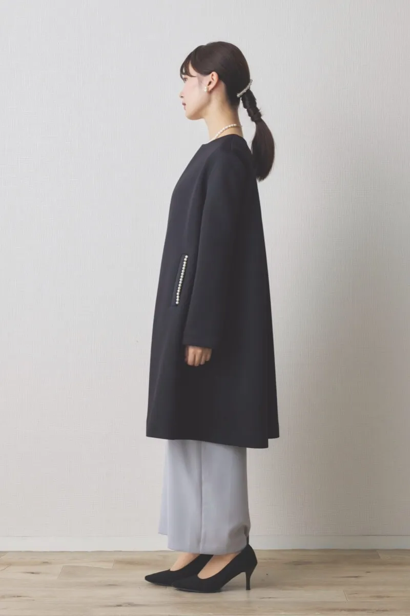 ブラックのパールボンディングコート