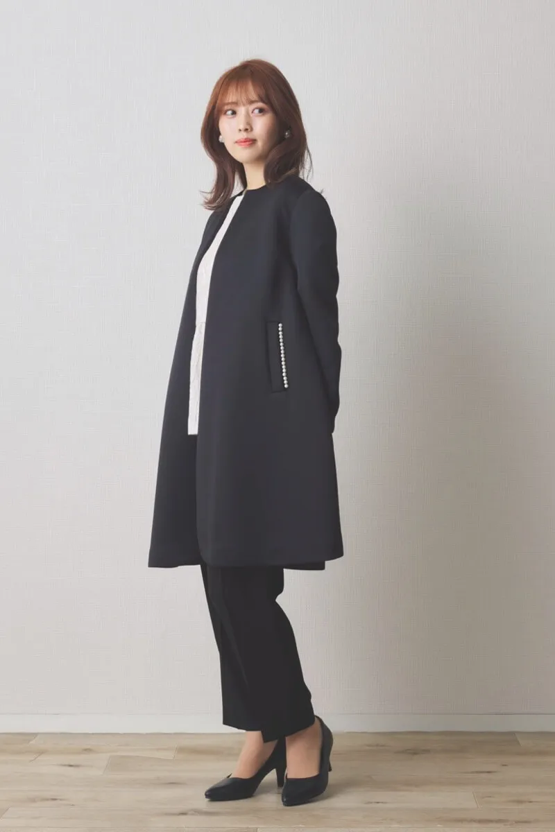 ブラックのパールボンディングコート