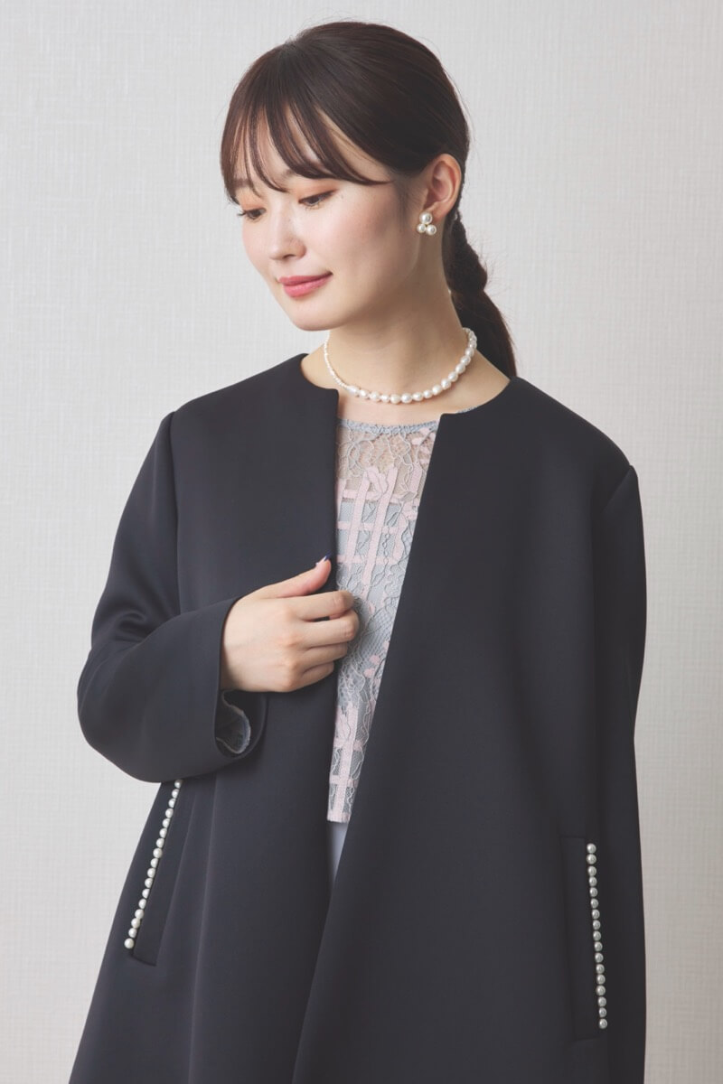 ブラックのパールボンディングコート