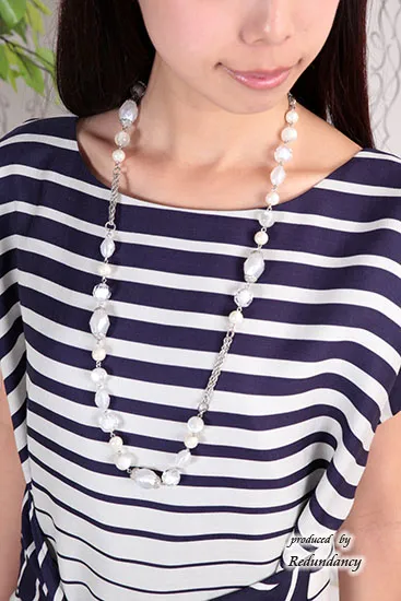 ネイビーとホワイトのウエストリボンボーダーワンピース