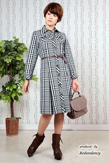 ブラック×ホワイトのチェック柄のシャツワンピース
