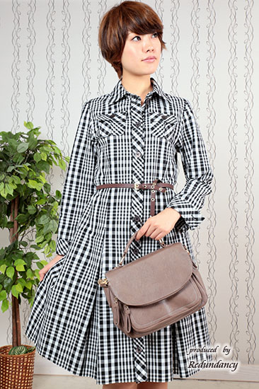 ブラック×ホワイトのチェック柄のシャツワンピース