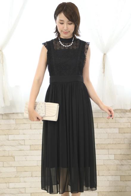 ブラックのフレンチスリーブロングドレス