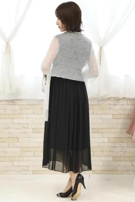 ブラックのフレンチスリーブロングドレス