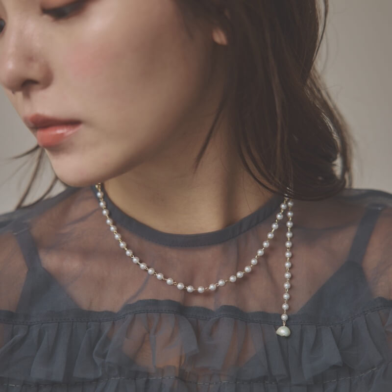 ゴールド×パールのフックチョーカー