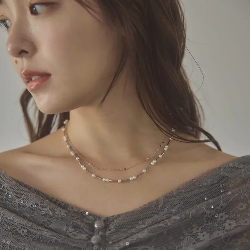 パールとシルバーチェーンの2連ネックレス