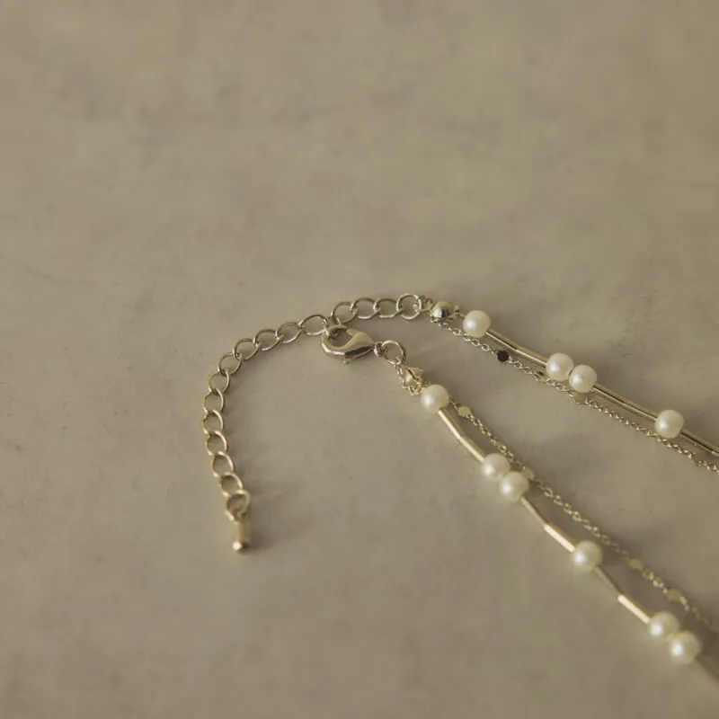 パールとゴールドチェーンの2連ネックレス