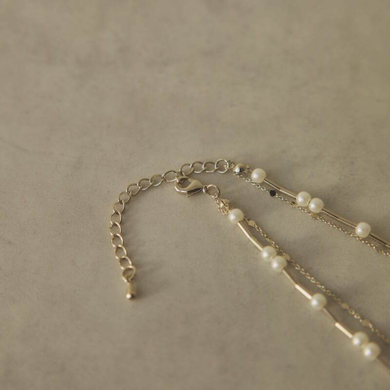 パールとゴールドチェーンの2連ネックレス