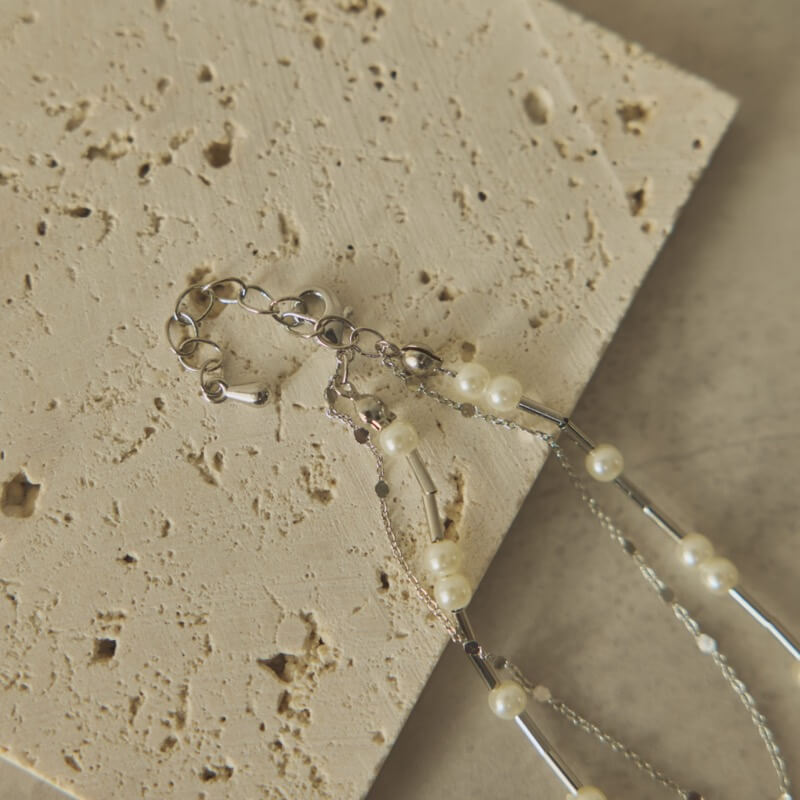 パールとシルバーチェーンの2連ブレスレット