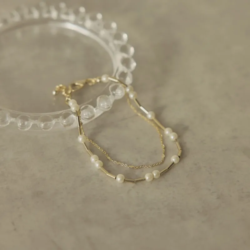 パールとゴールドチェーンの2連ブレスレット